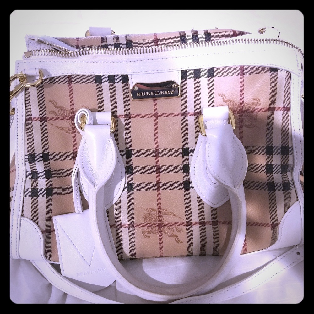 Burberry summer bag